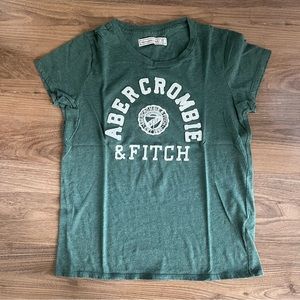 Abercrombie & Fitch tshirt